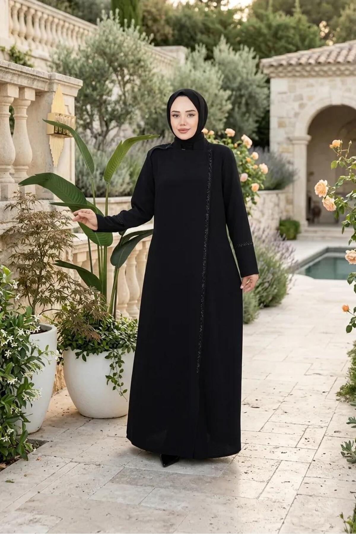 Vera Ferace - Siyah